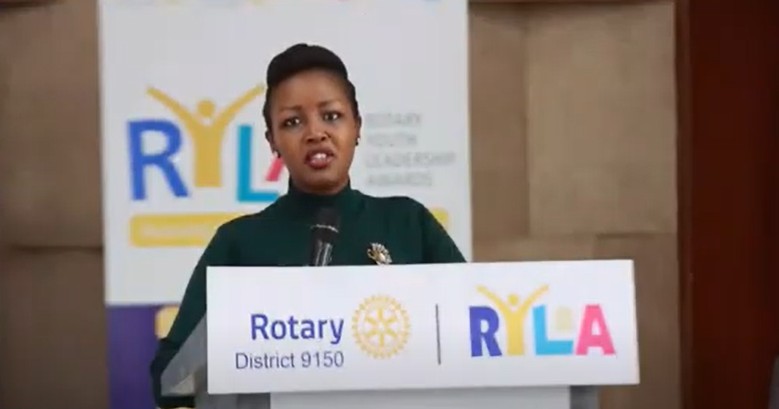 Minisitiri Ingabire Paula yasabye urubyiruko kubyaza umusaruro ikoranabuhanga aho kubarangaza