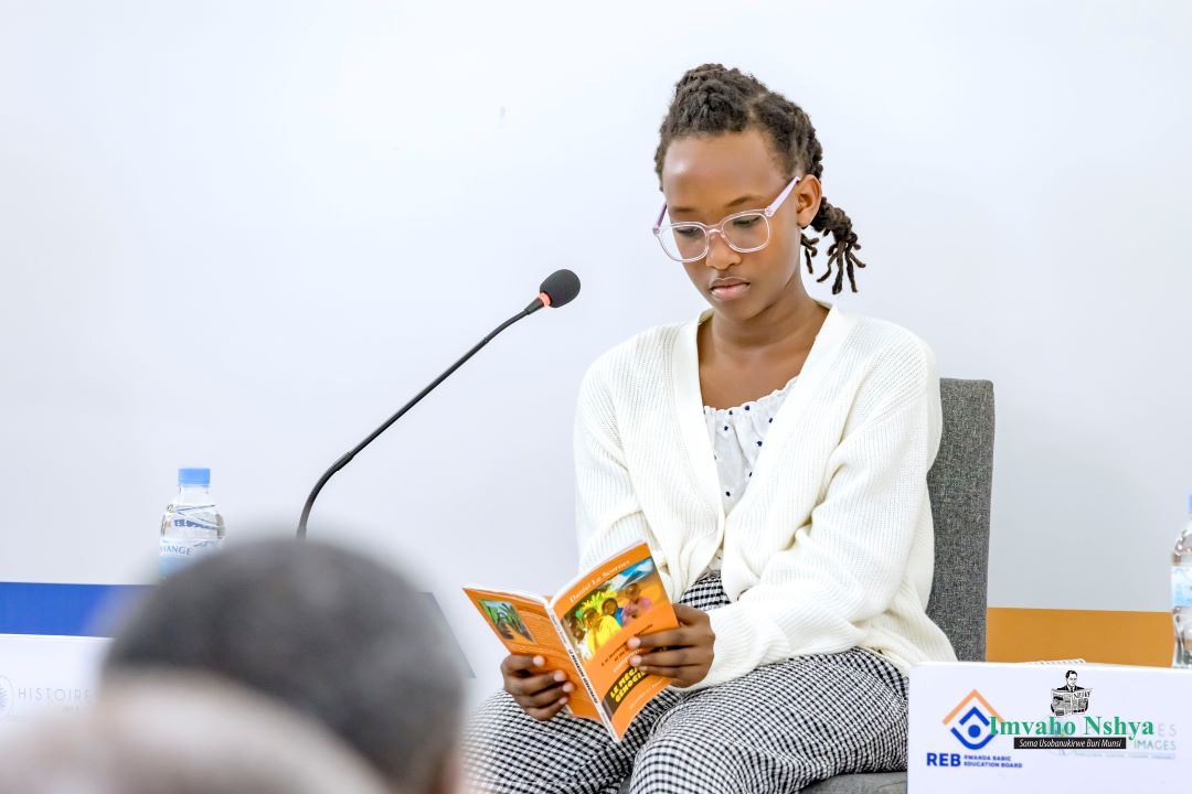 Igitabo A la Jeunesse du Rwanda et de la Terre comprendre le mécanisme génocidaire’ cya Daniel Le Scornet cyamuritswe